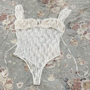 Lace Bodysuit!!